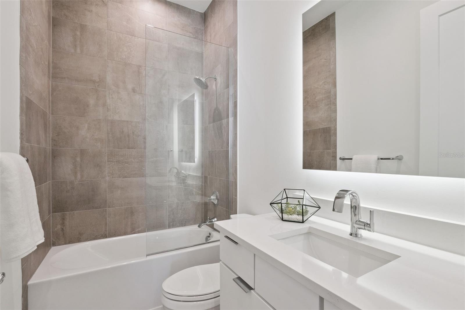 Image 22 of 51 For 1780 Mondrian Circle