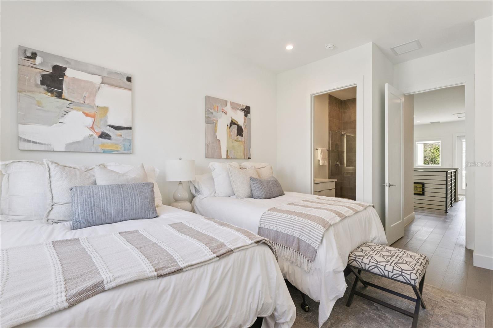 Image 23 of 51 For 1780 Mondrian Circle