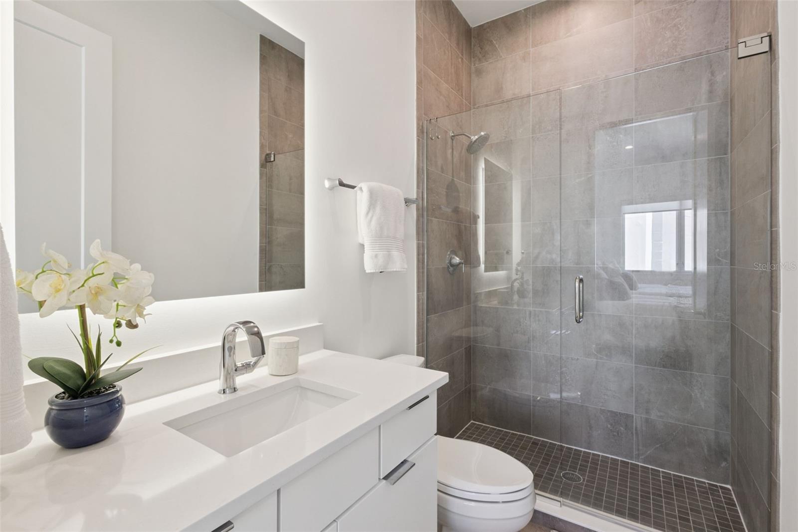 Image 25 of 51 For 1780 Mondrian Circle