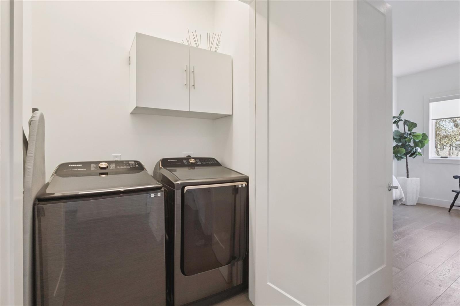 Image 27 of 51 For 1780 Mondrian Circle