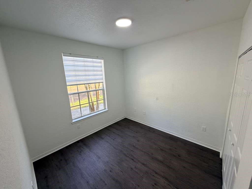 Image 23 of 31 For 825 Grand Regency Point 102