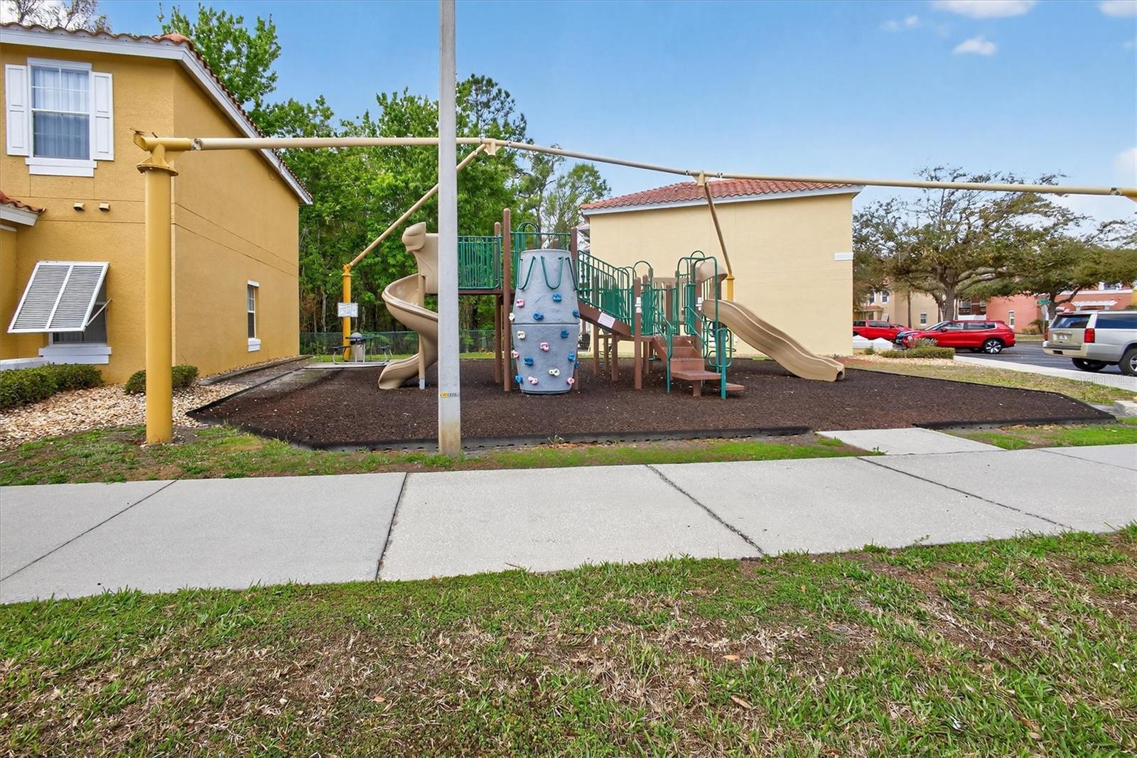 Image 12 of 49 For 1066 Park Ridge Circle