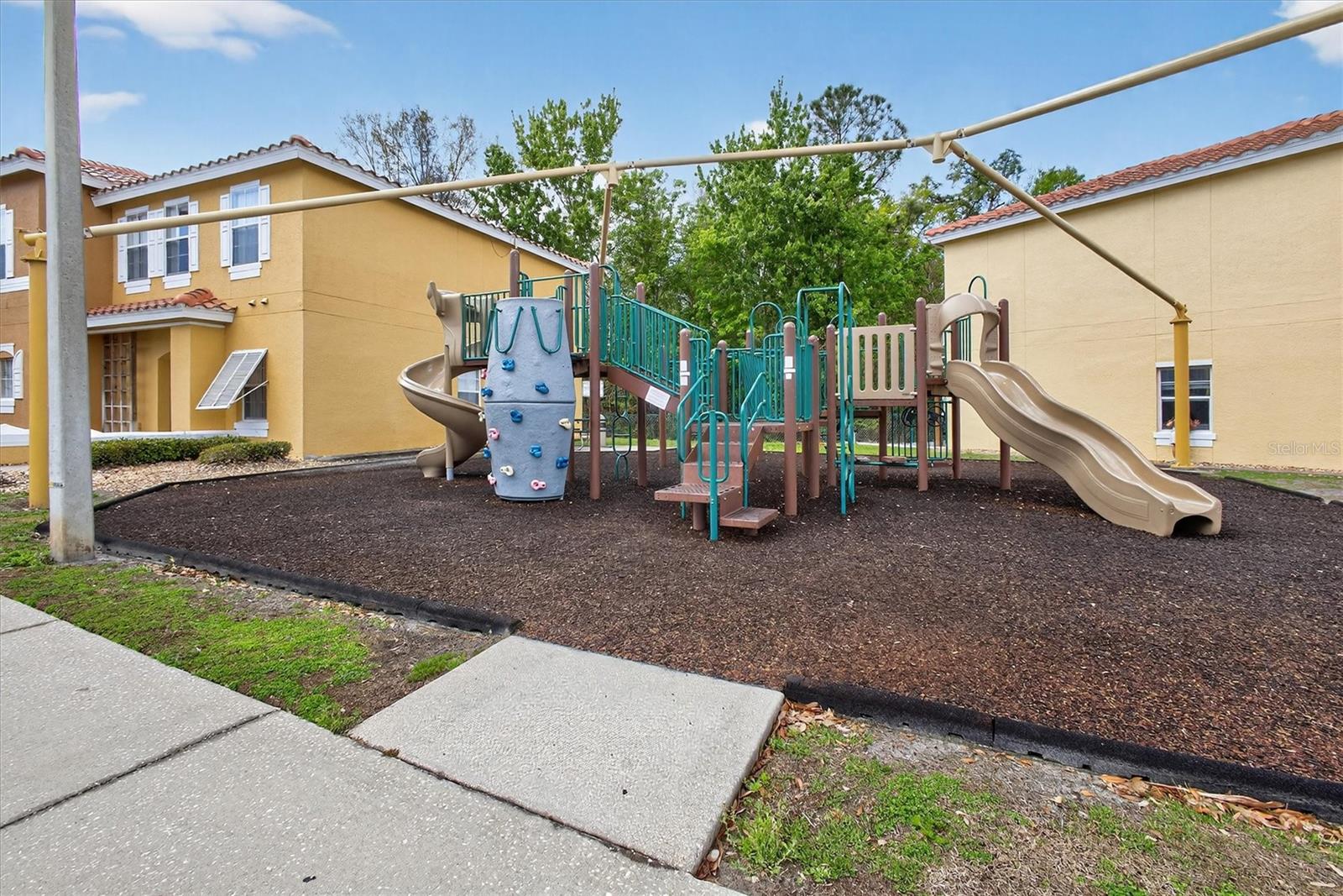 Image 13 of 49 For 1066 Park Ridge Circle