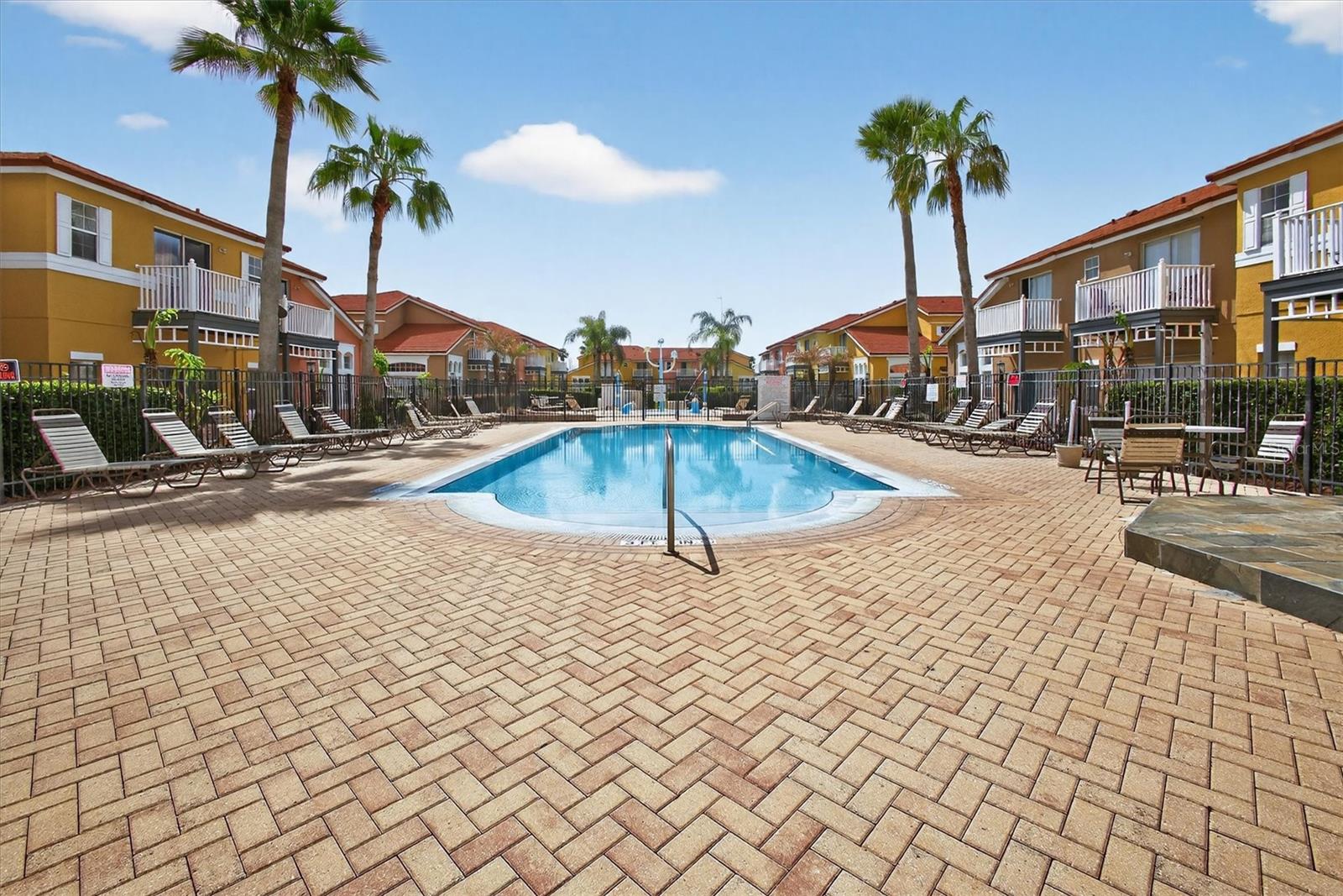 Image 14 of 49 For 1066 Park Ridge Circle