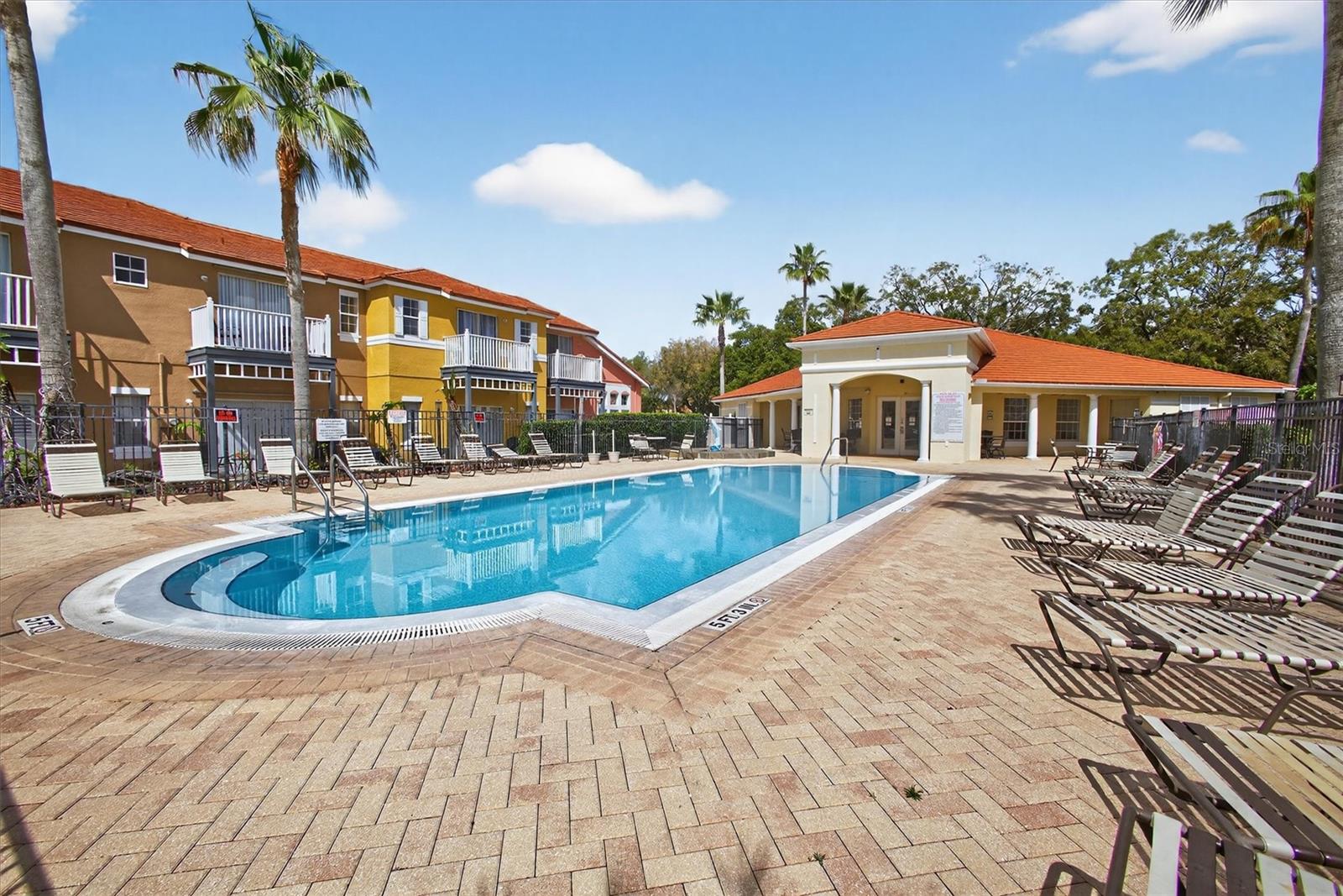 Image 16 of 49 For 1066 Park Ridge Circle