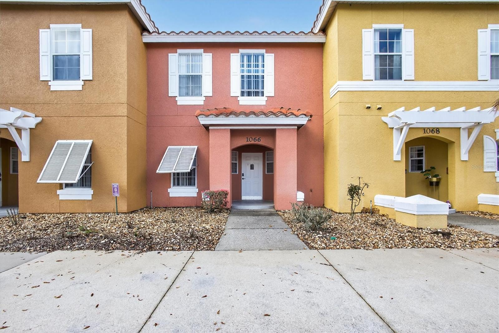 Image 3 of 49 For 1066 Park Ridge Circle