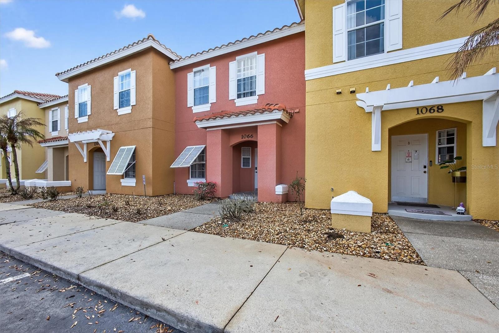 Image 4 of 49 For 1066 Park Ridge Circle