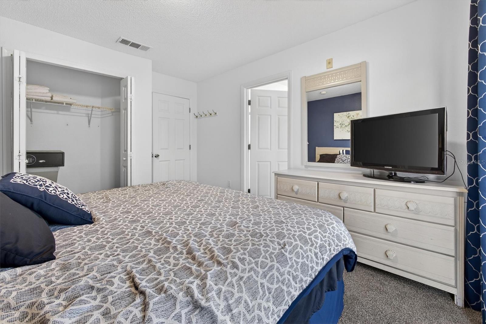 Image 41 of 49 For 1066 Park Ridge Circle