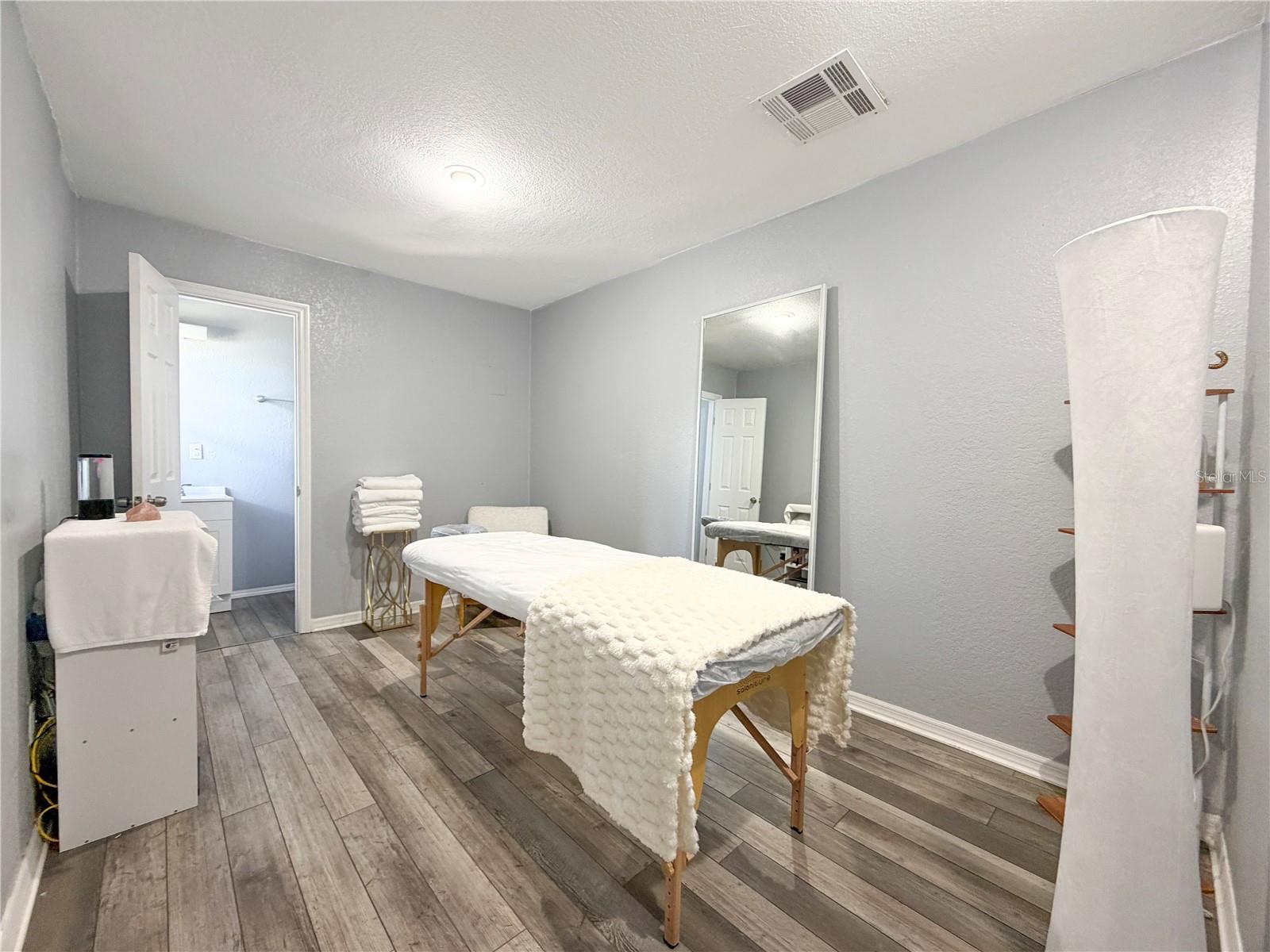 Image 18 of 30 For 141 Hiawassee Road