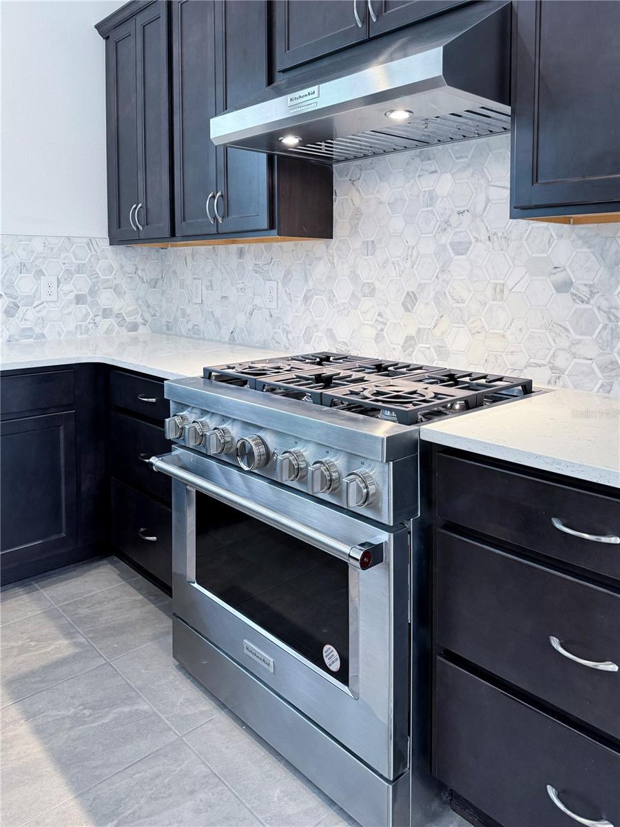 Image 16 of 55 For 2046 Packing District Way