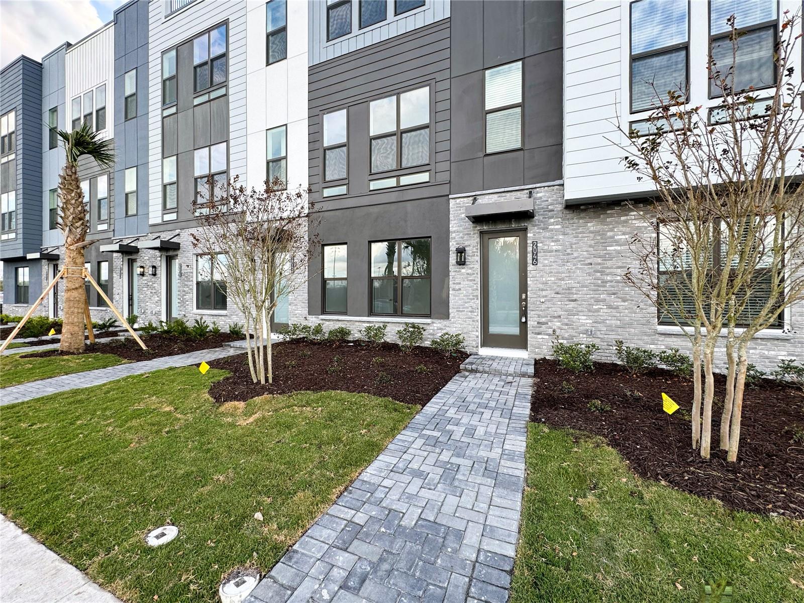 Image 8 of 55 For 2046 Packing District Way