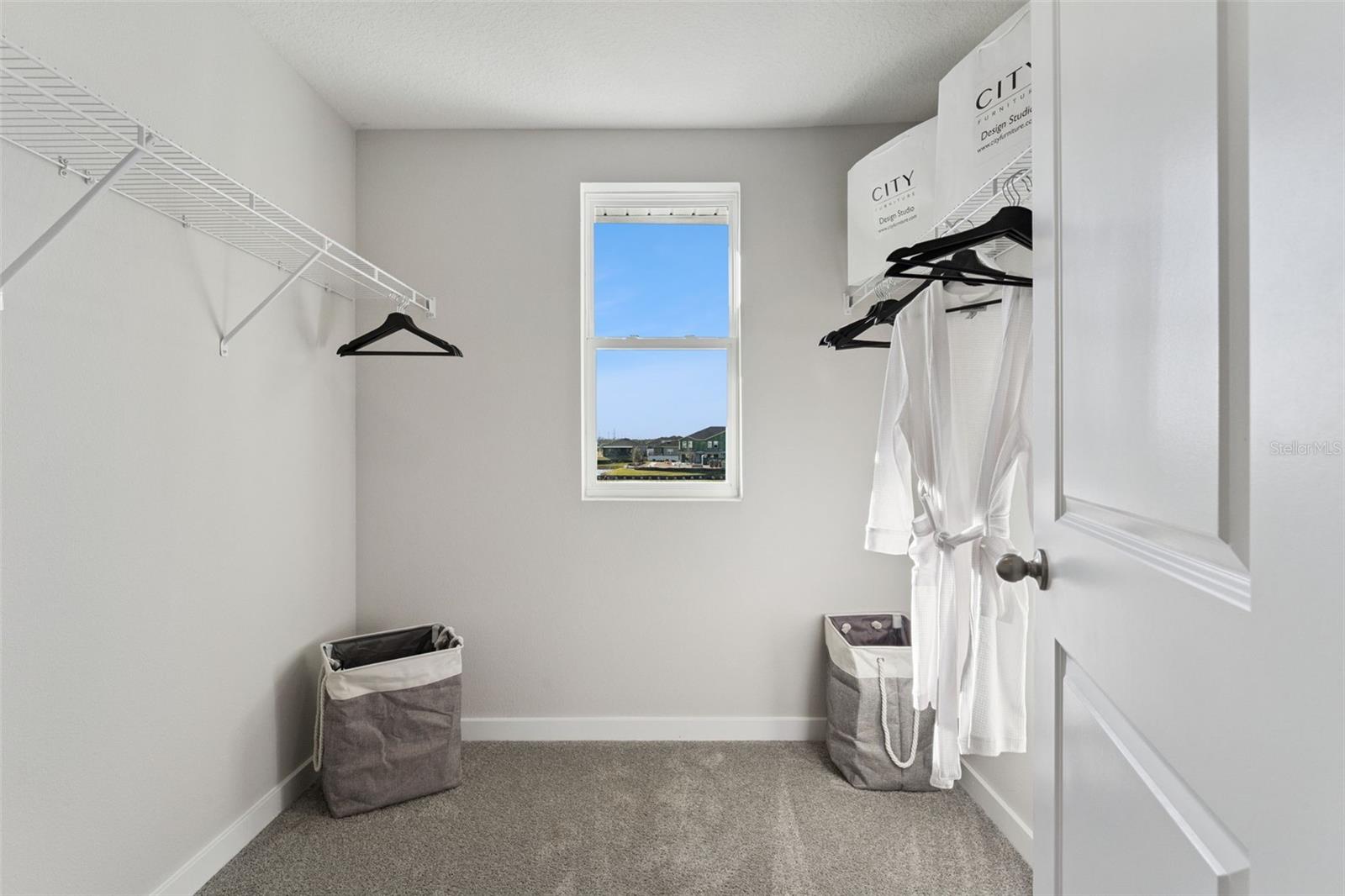 Image 15 of 33 For 591 Preston Cove Drive