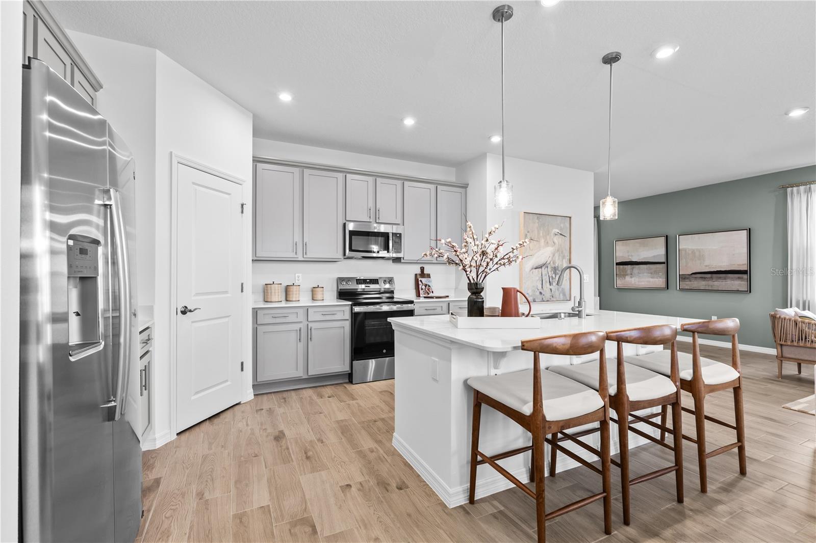 Image 14 of 50 For 5480 Meadow Walk Drive