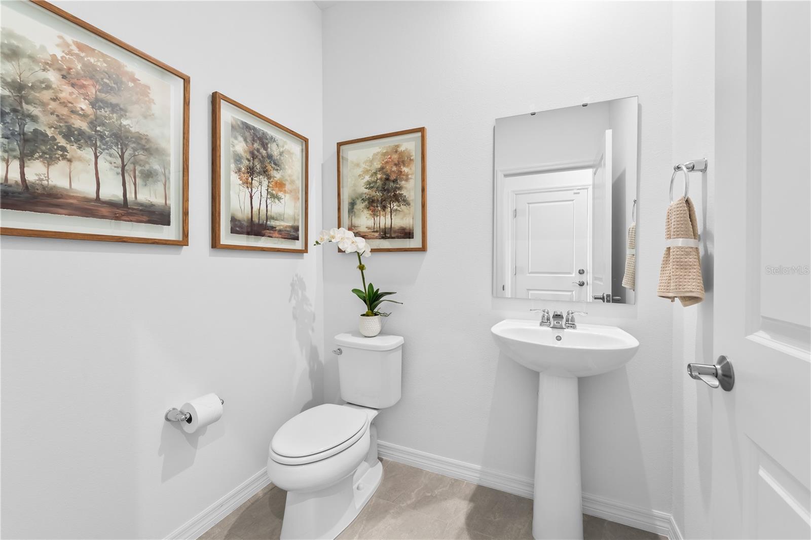 Image 21 of 50 For 5480 Meadow Walk Drive