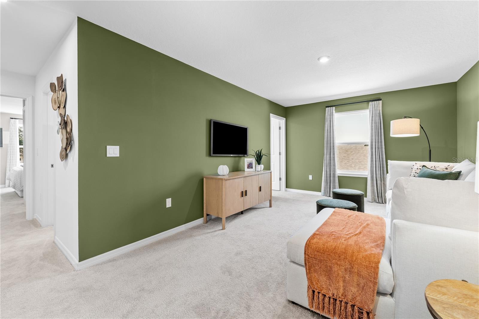 Image 25 of 50 For 5480 Meadow Walk Drive