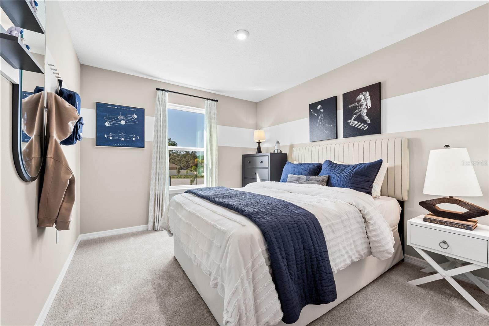 Image 37 of 50 For 5480 Meadow Walk Drive