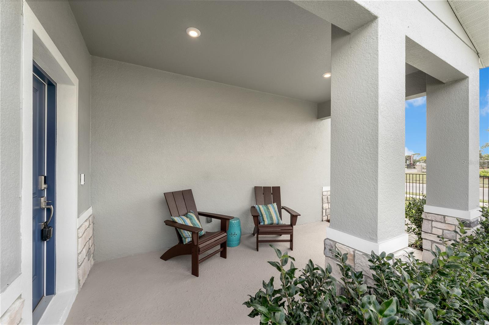 Image 5 of 50 For 5480 Meadow Walk Drive