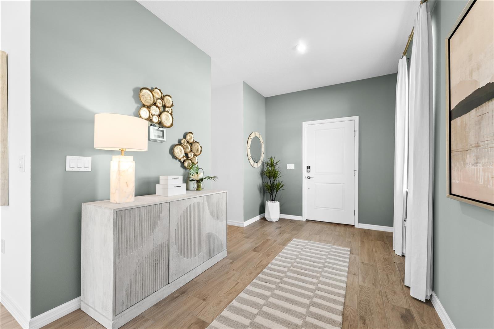 Image 6 of 50 For 5480 Meadow Walk Drive