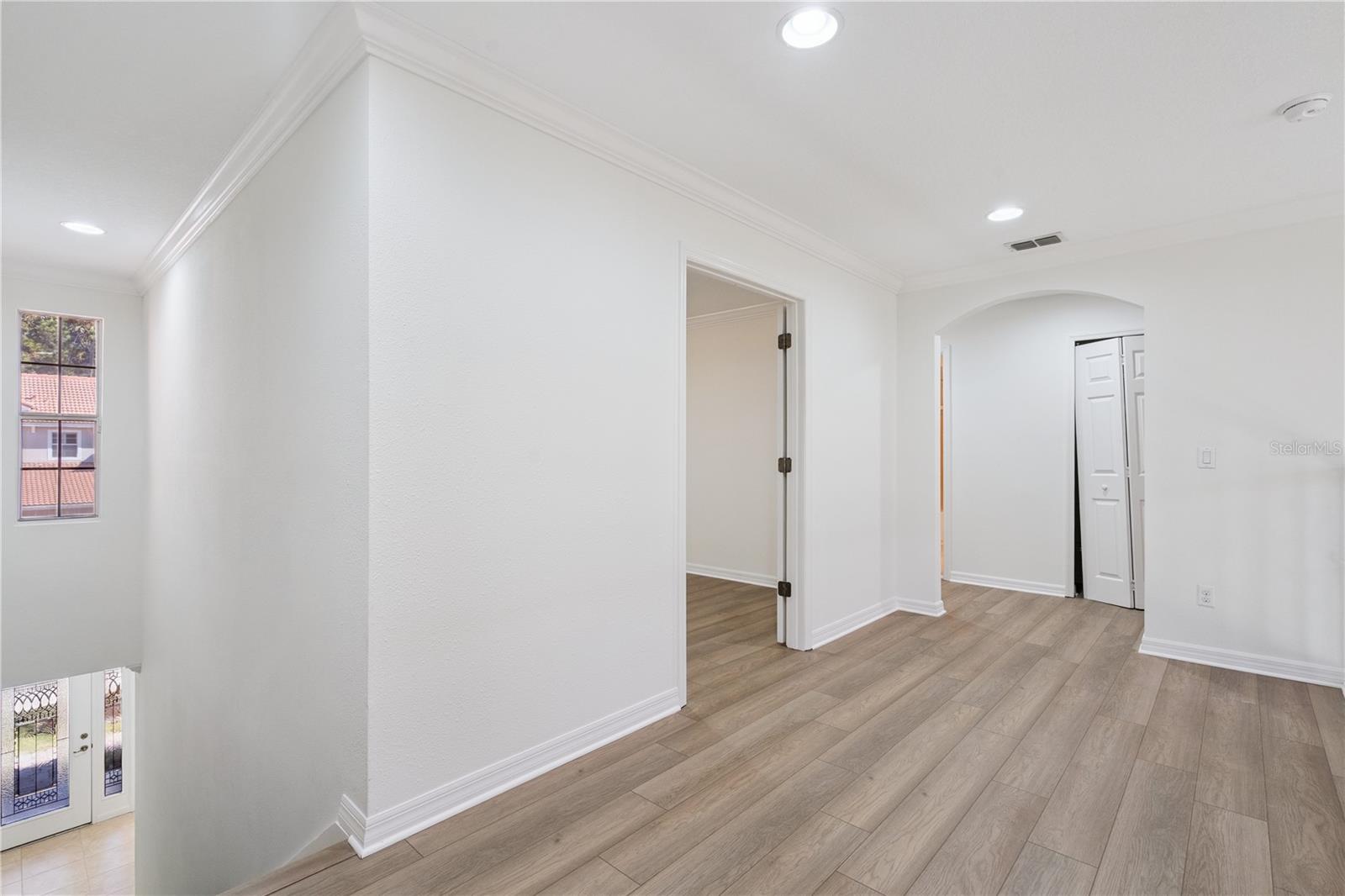 Image 14 of 24 For 308 Terracina Drive