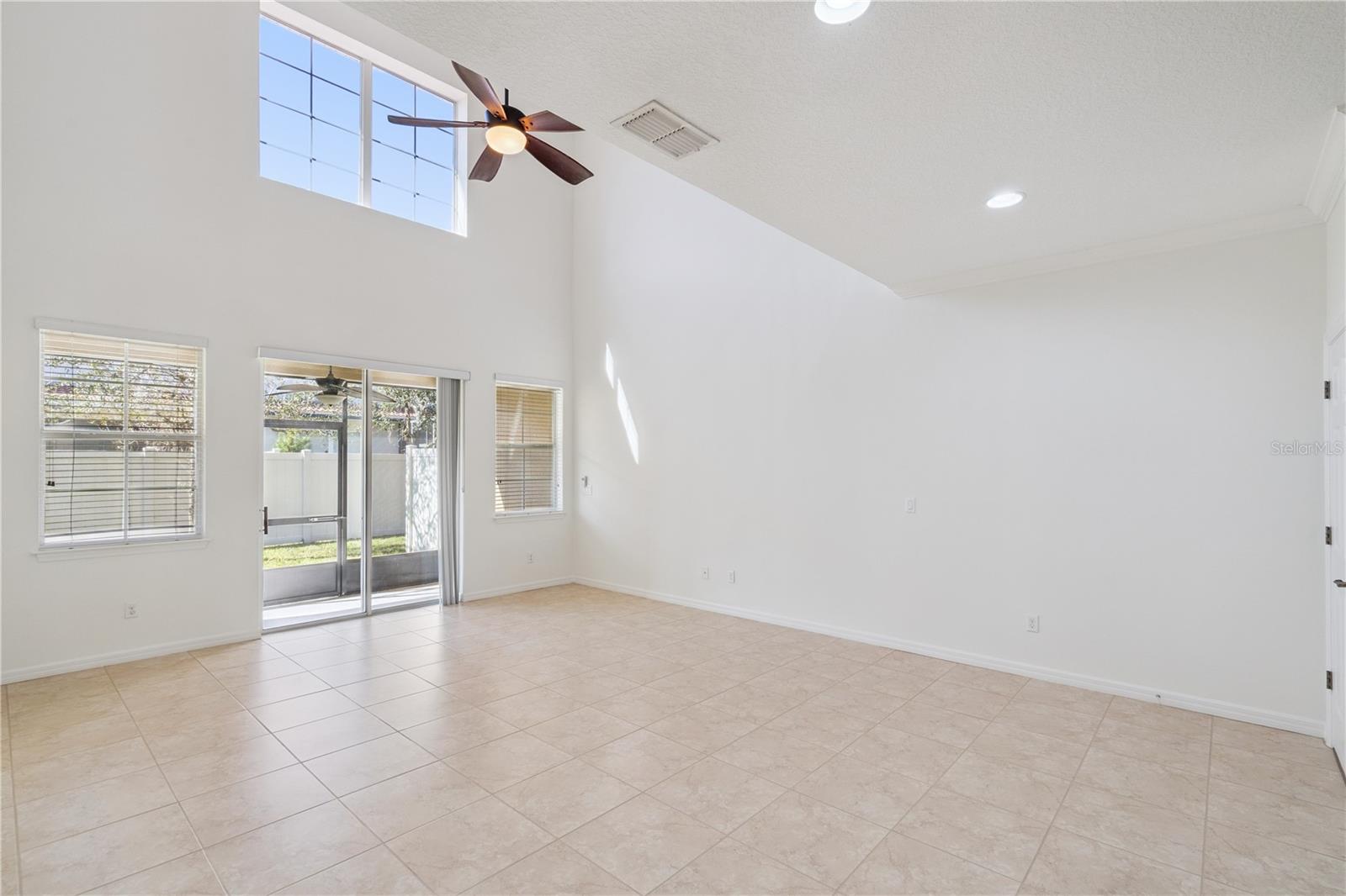 Image 7 of 24 For 308 Terracina Drive