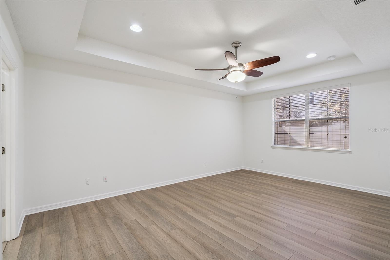 Image 8 of 24 For 308 Terracina Drive