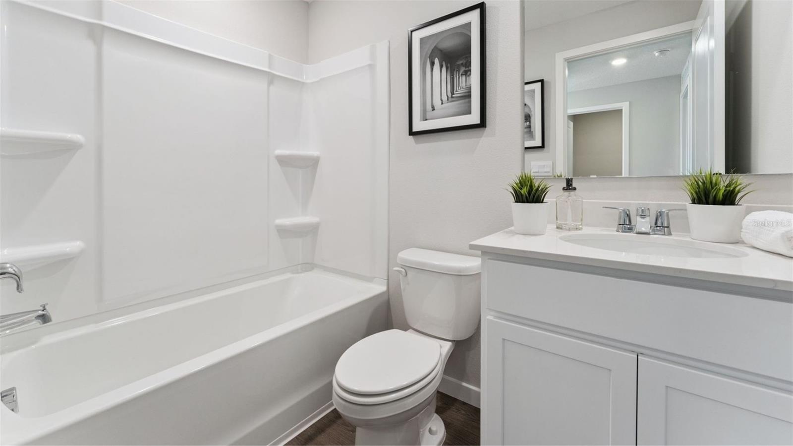 Image 13 of 32 For 595 Preston Cove Drive