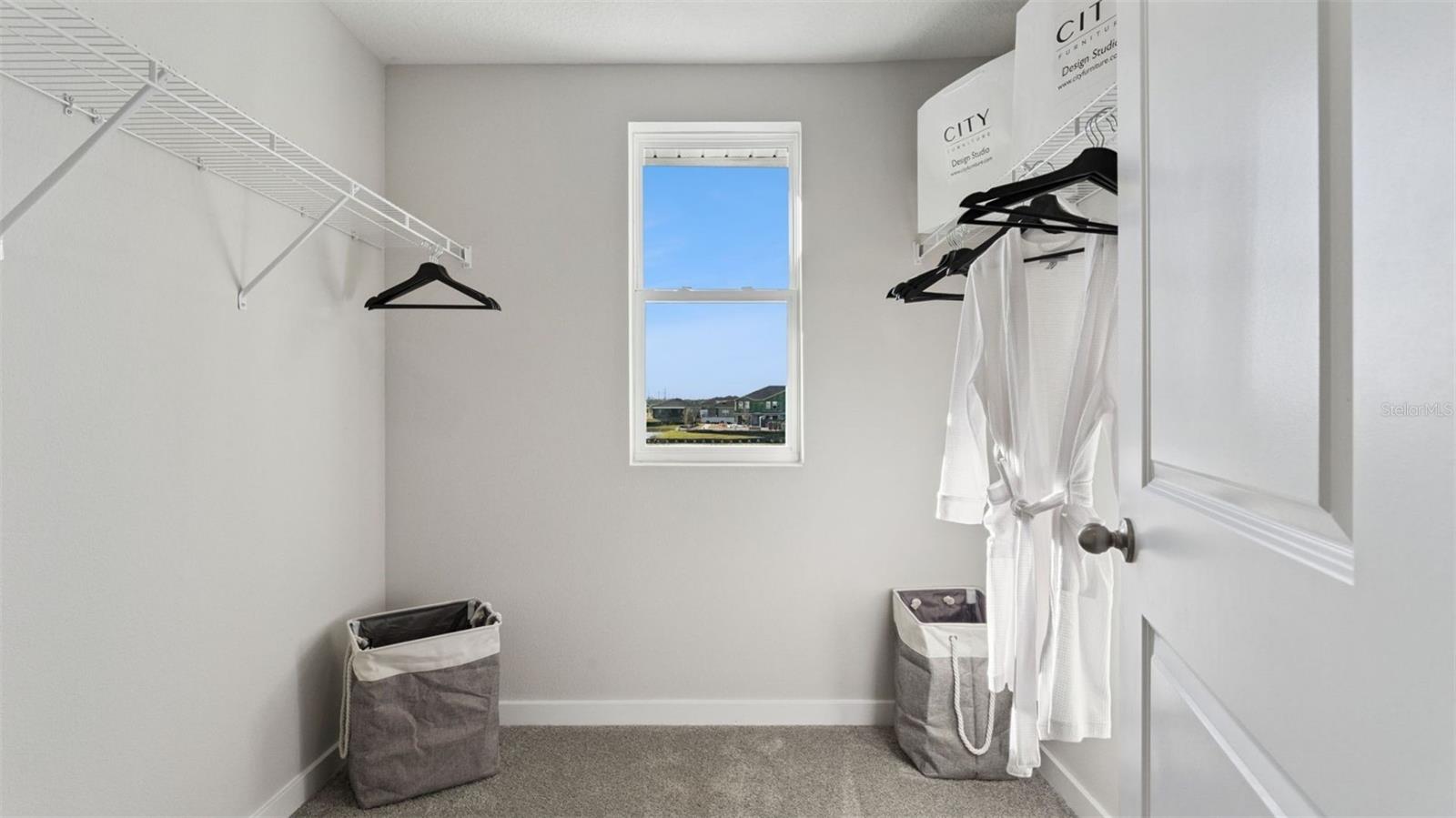 Image 16 of 32 For 595 Preston Cove Drive