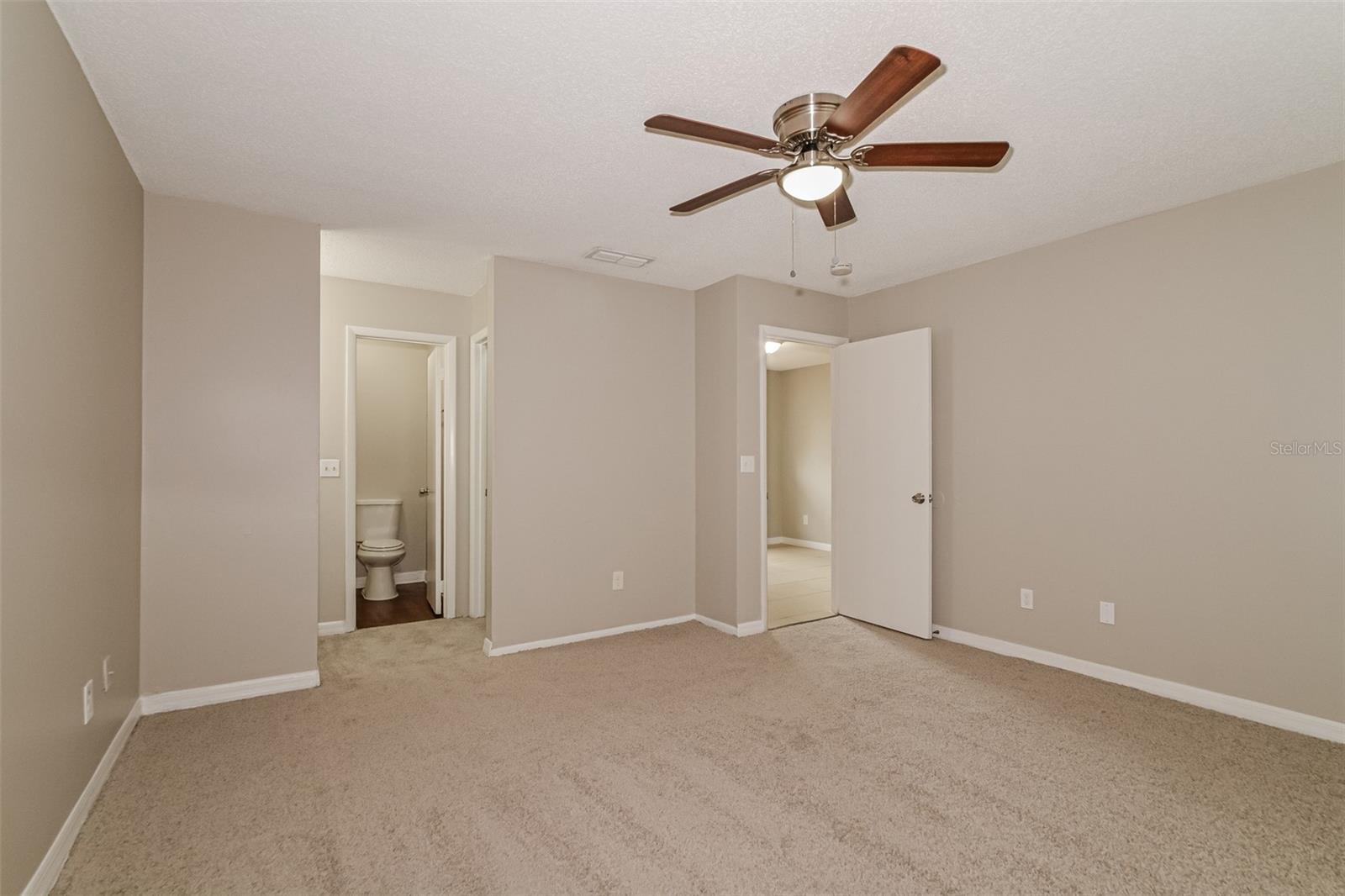 Image 12 of 21 For 7718 Covedale Drive