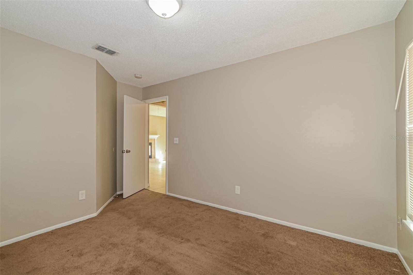 Image 17 of 21 For 7718 Covedale Drive