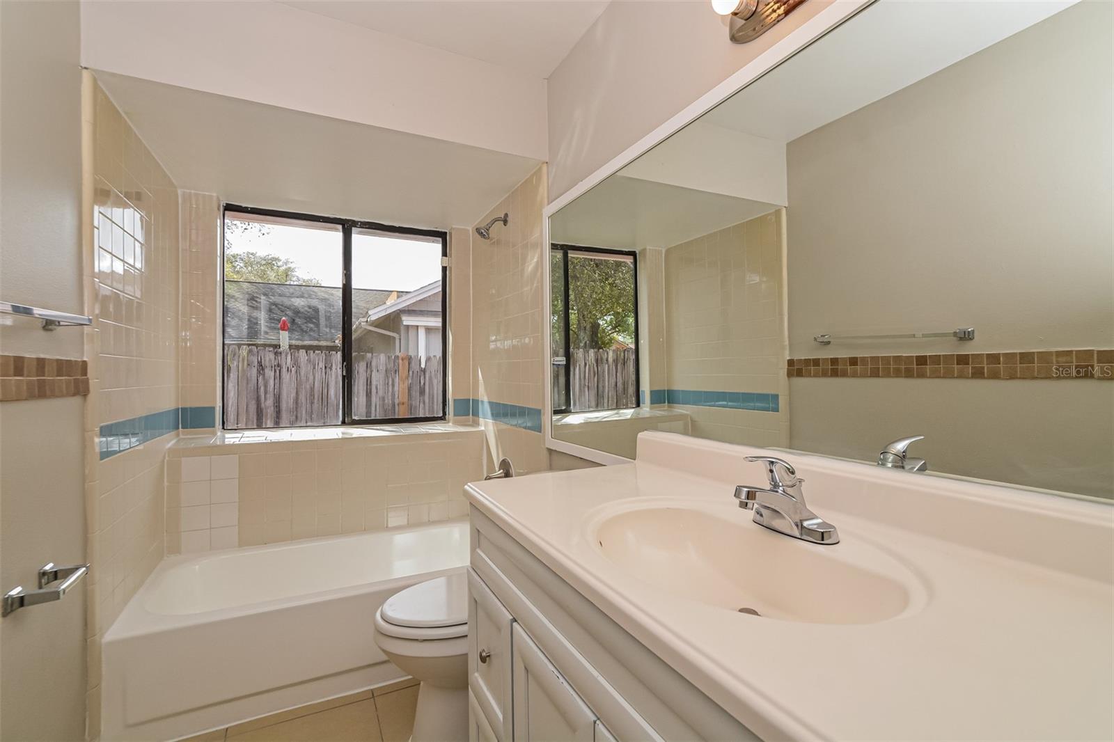 Image 18 of 21 For 7718 Covedale Drive