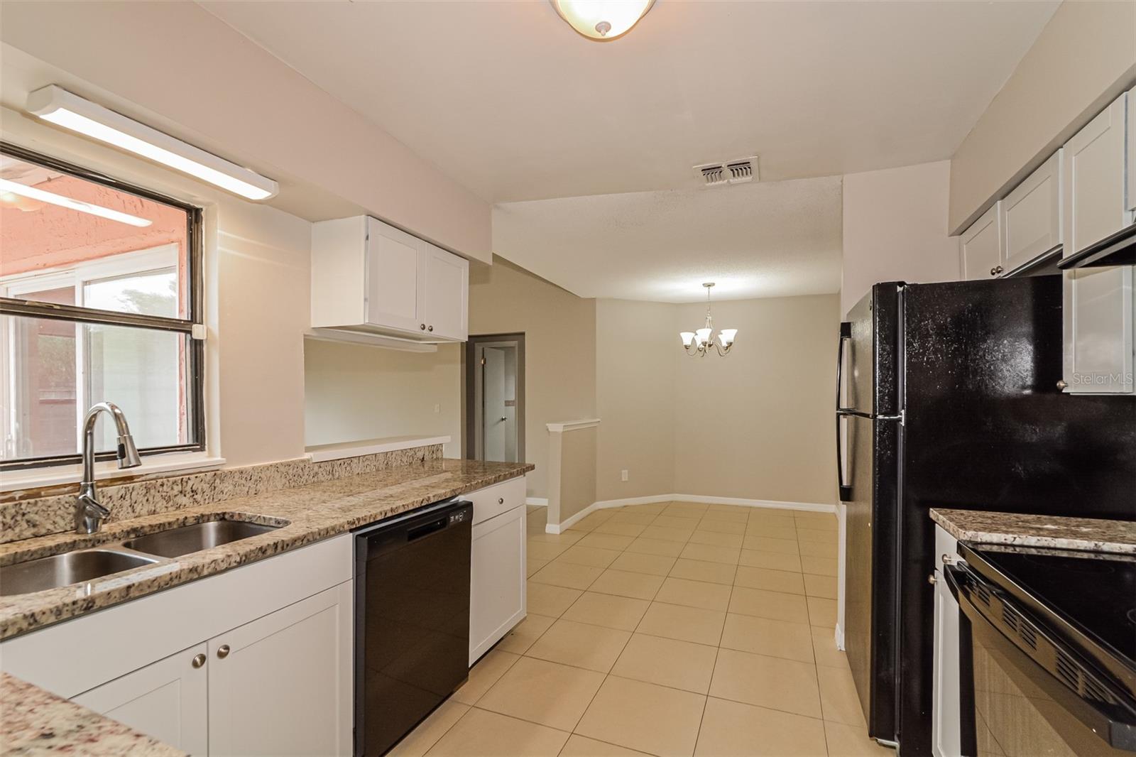 Image 8 of 21 For 7718 Covedale Drive