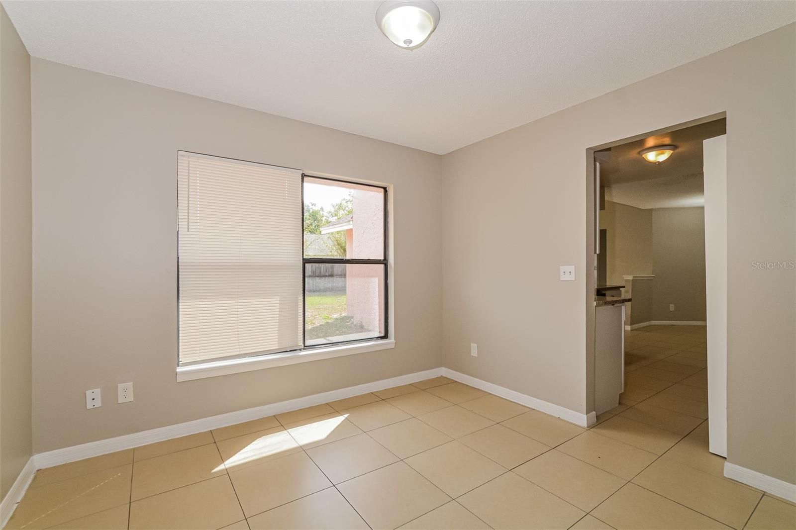 Image 9 of 21 For 7718 Covedale Drive