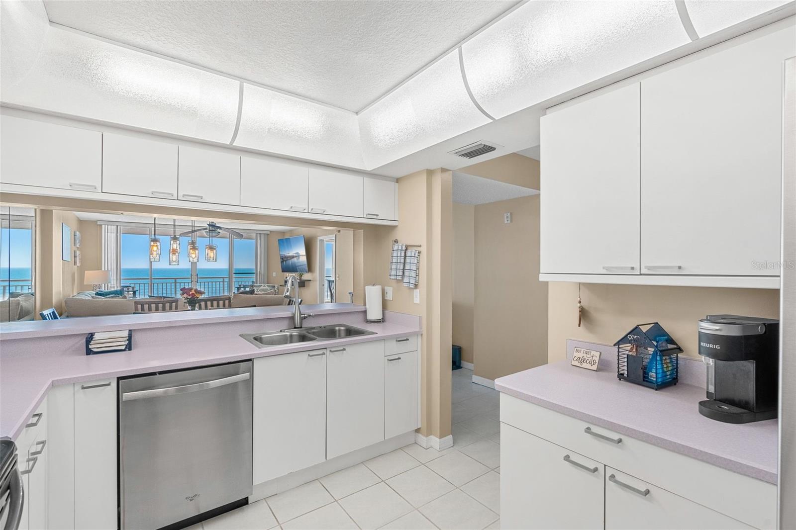 Image 23 of 57 For 3450 Ocean Beach Boulevard 603