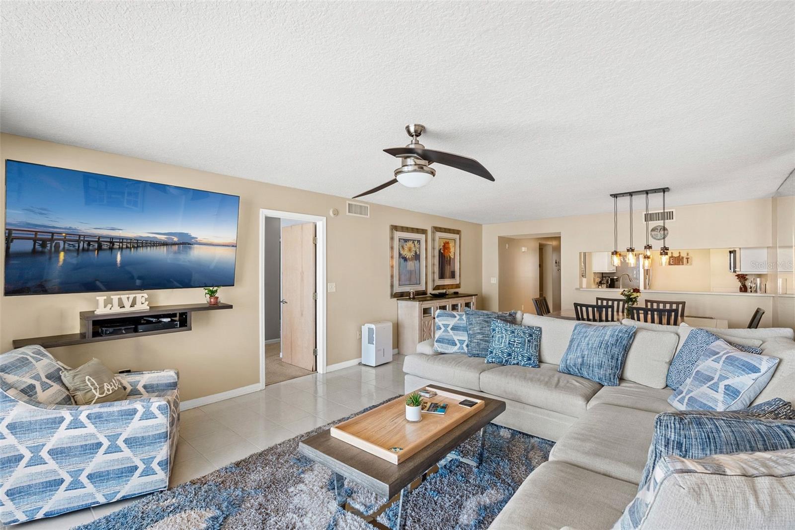 Image 29 of 57 For 3450 Ocean Beach Boulevard 603