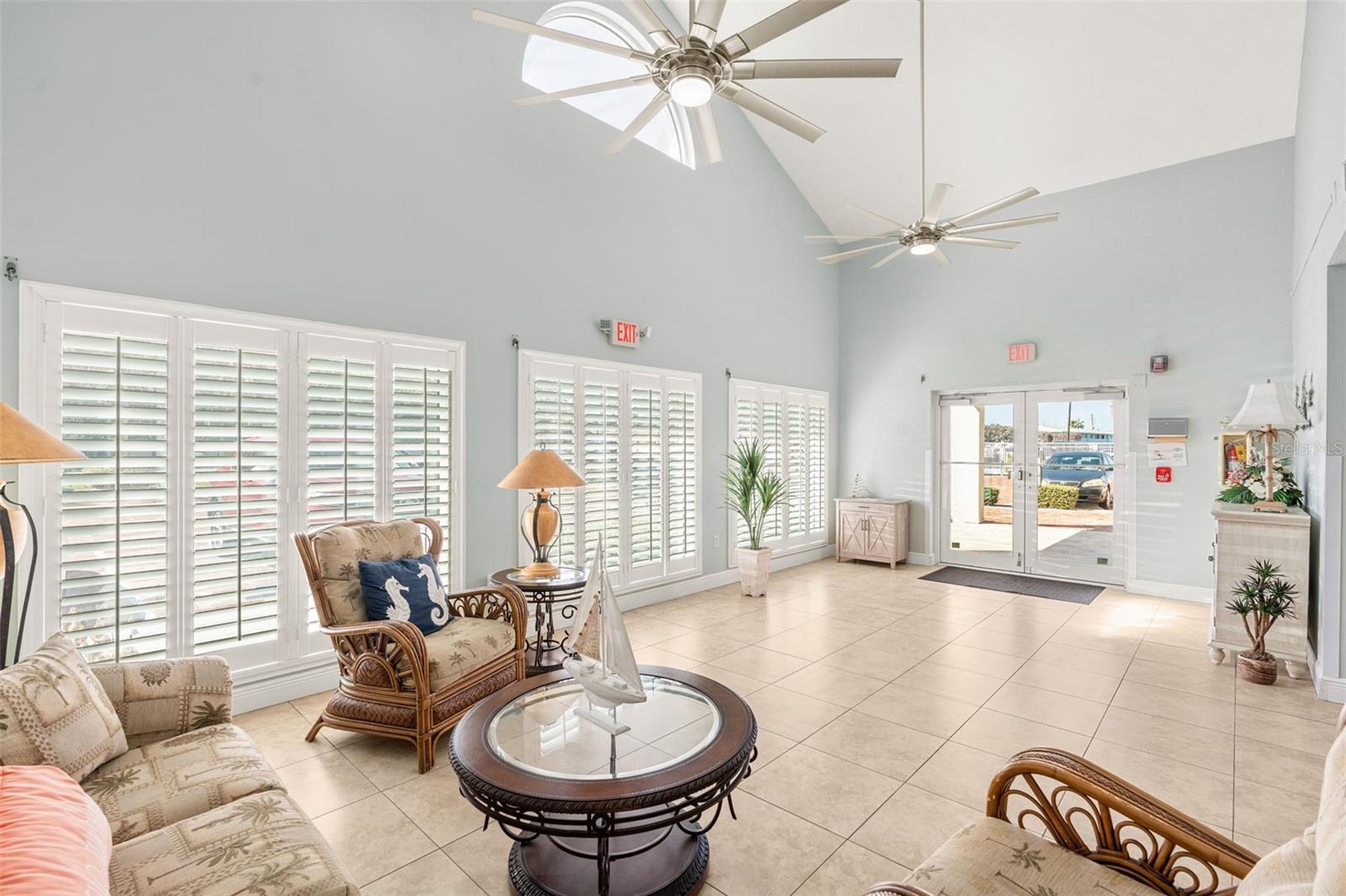 Image 47 of 57 For 3450 Ocean Beach Boulevard 603