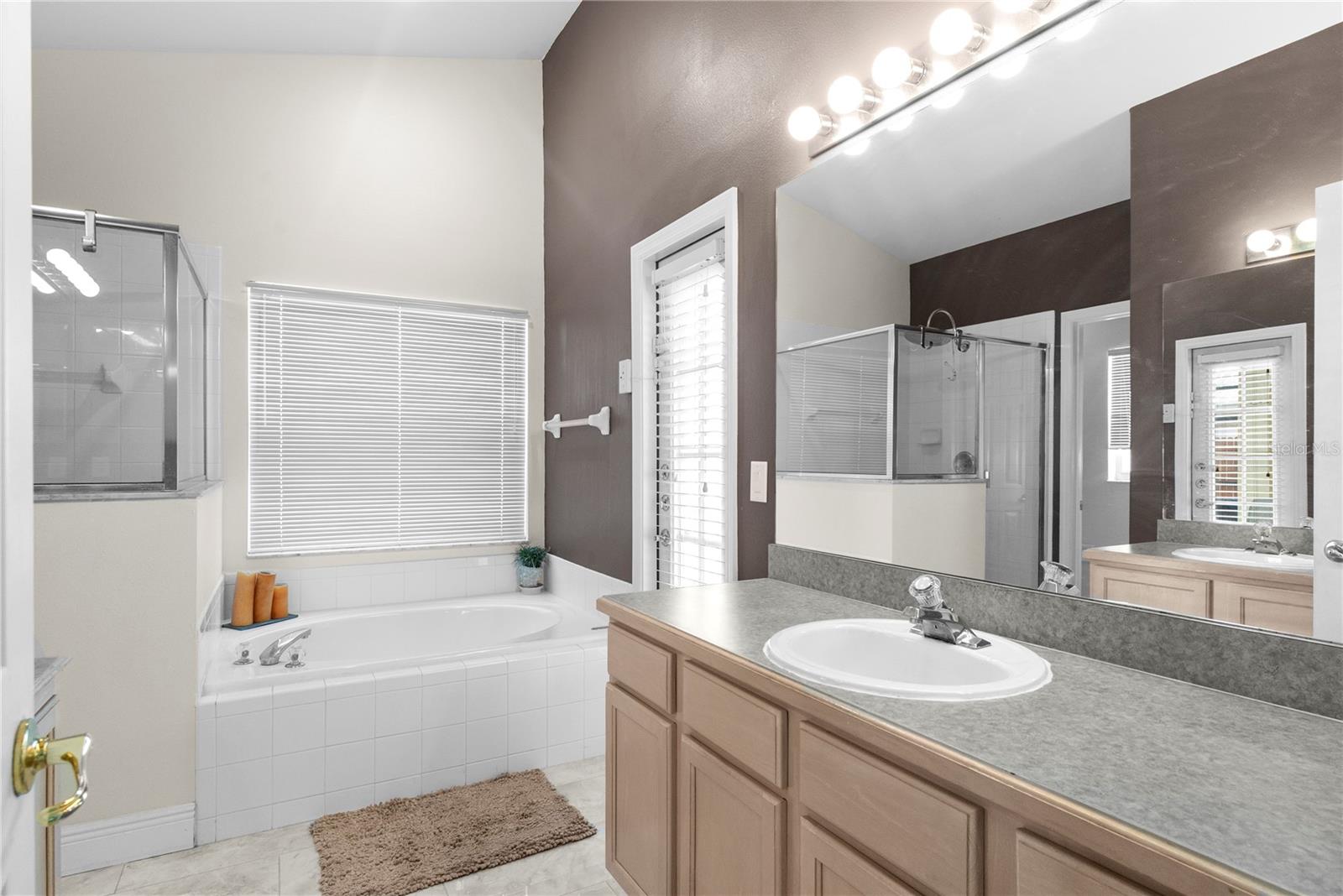 Image 24 of 40 For 8053 Roaring Creek Court