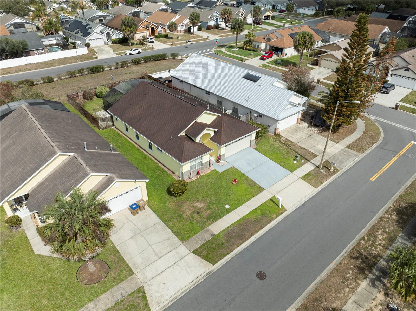 Image 31 of 40 For 8053 Roaring Creek Court