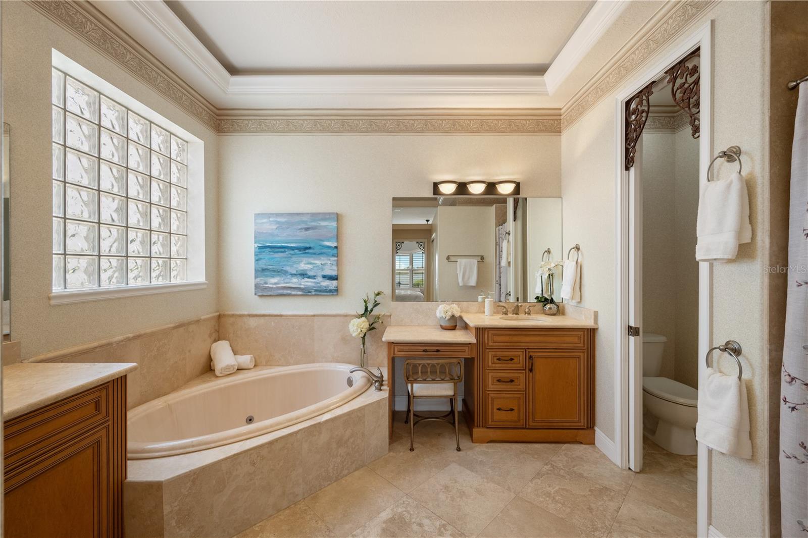 Image 21 of 60 For 8119 Via Rosa