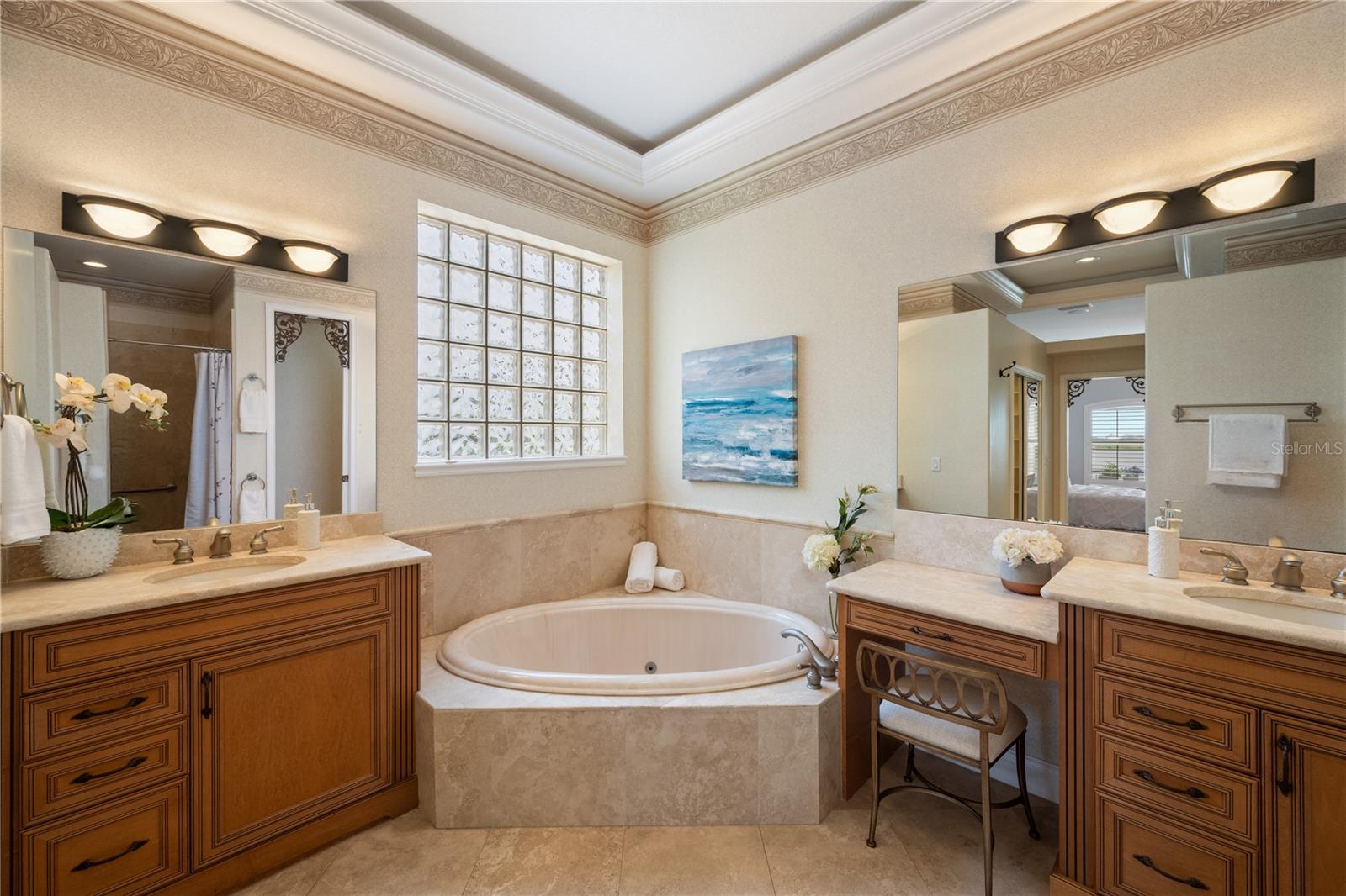 Image 22 of 60 For 8119 Via Rosa