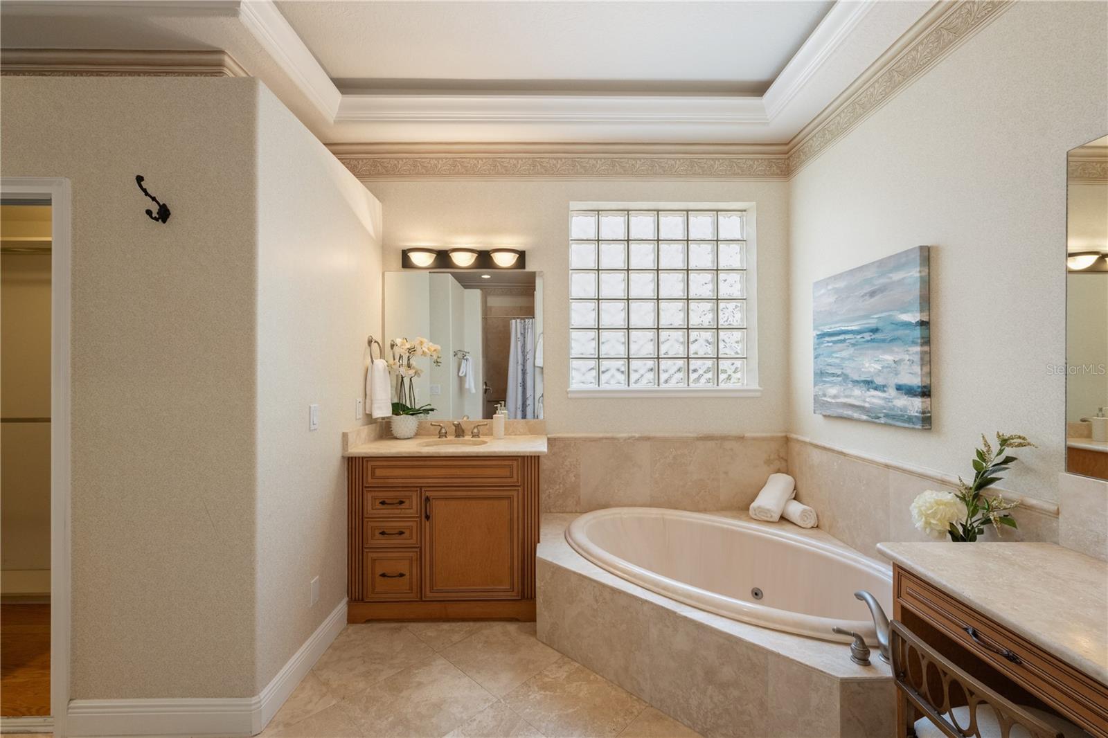 Image 23 of 60 For 8119 Via Rosa