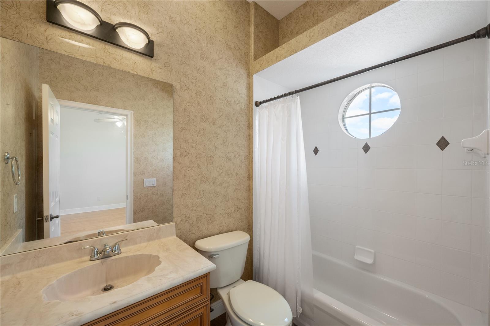 Image 28 of 60 For 8119 Via Rosa