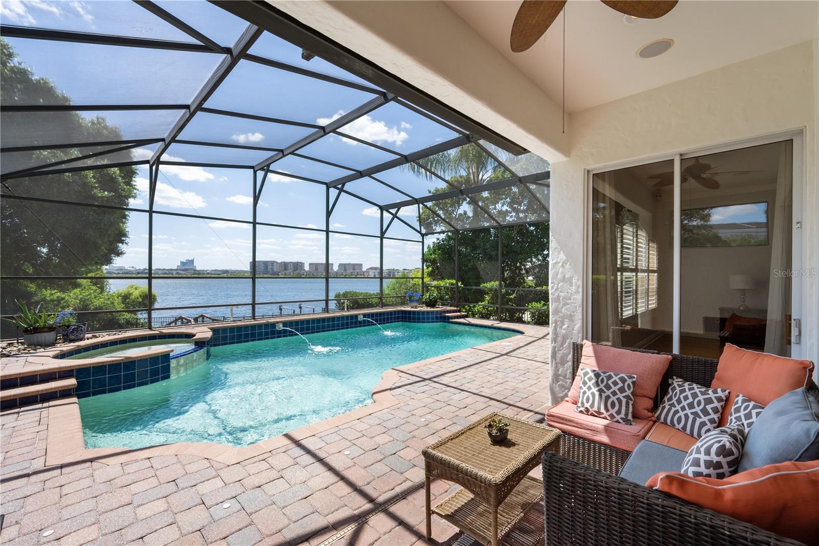 Image 33 of 60 For 8119 Via Rosa