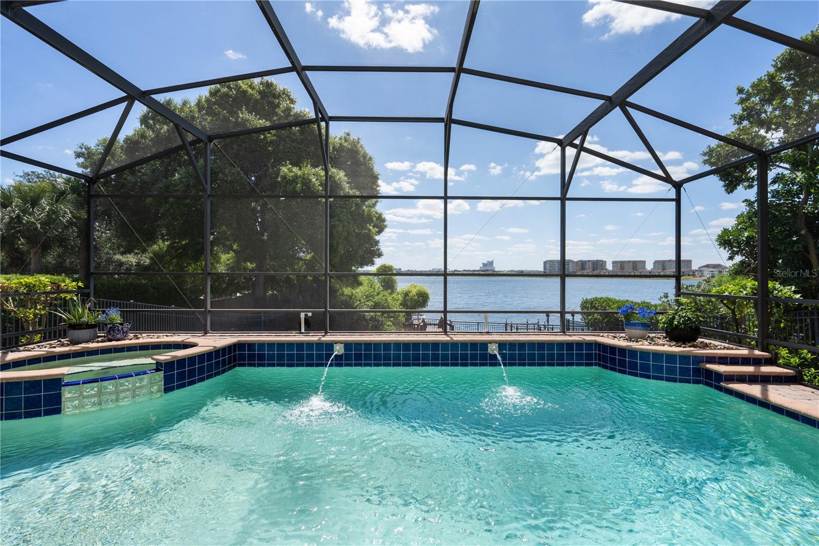 Image 43 of 60 For 8119 Via Rosa