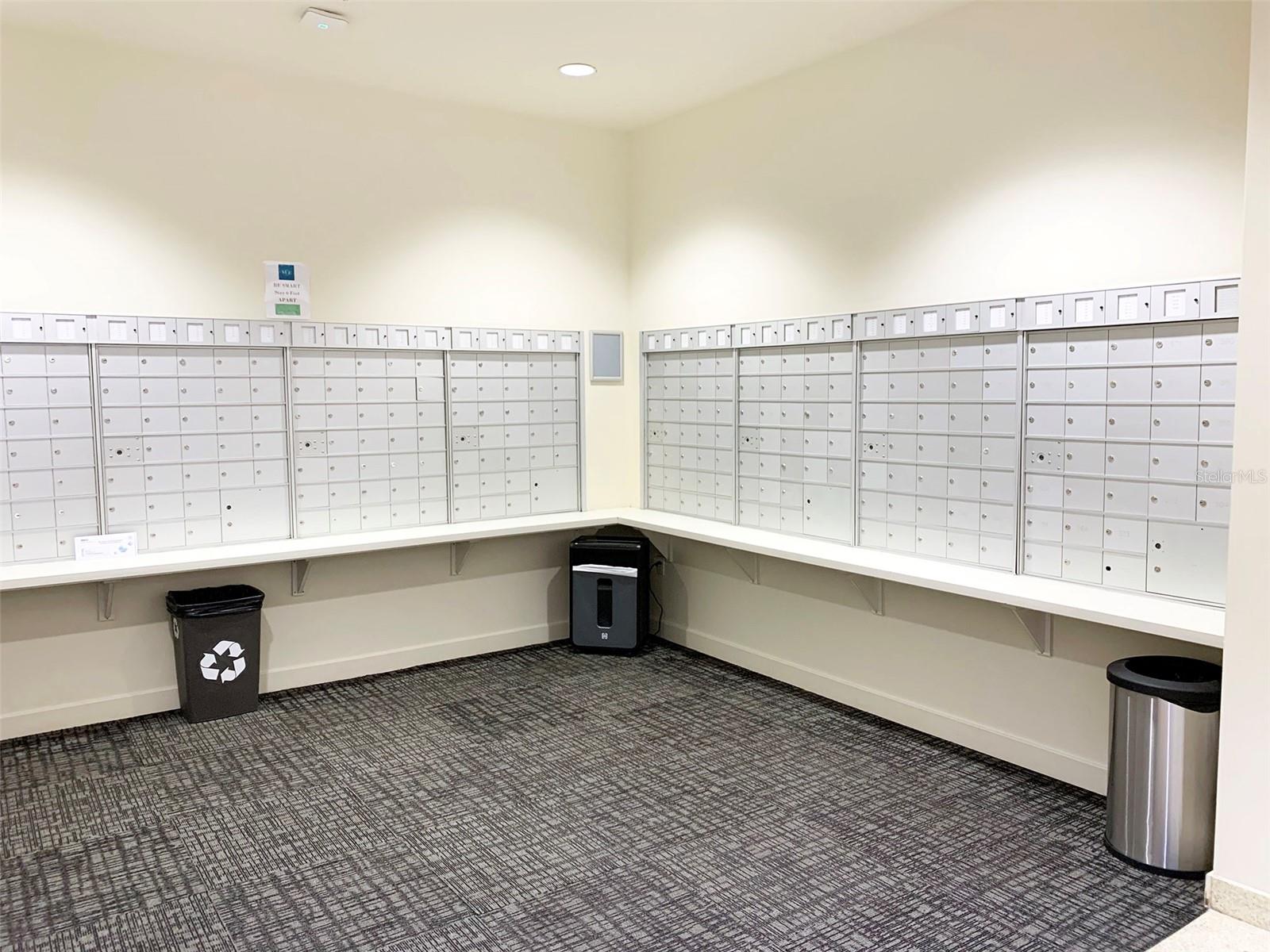 Image 31 of 33 For 150 Robinson Street 1025