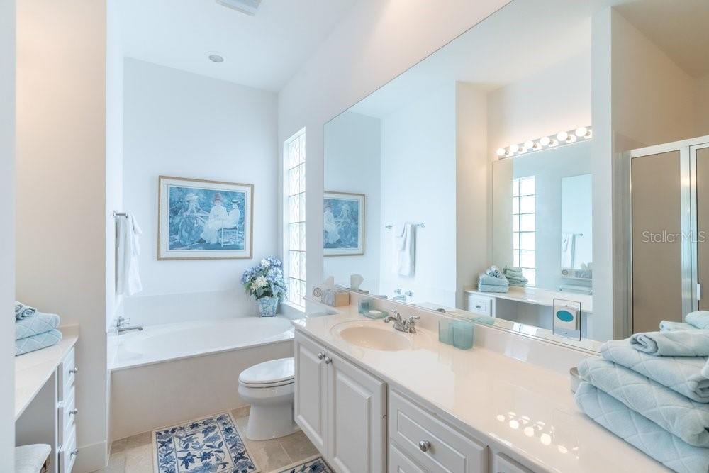 Image 19 of 56 For 7824 Orvieto Court