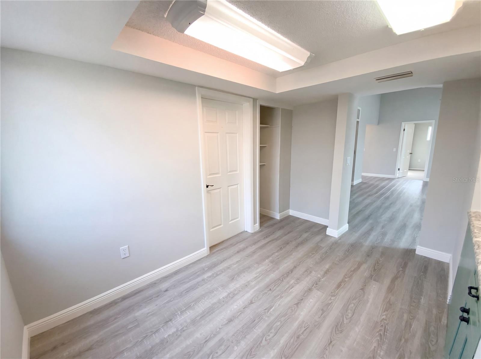 Image 14 of 30 For 13002 Titleist Drive