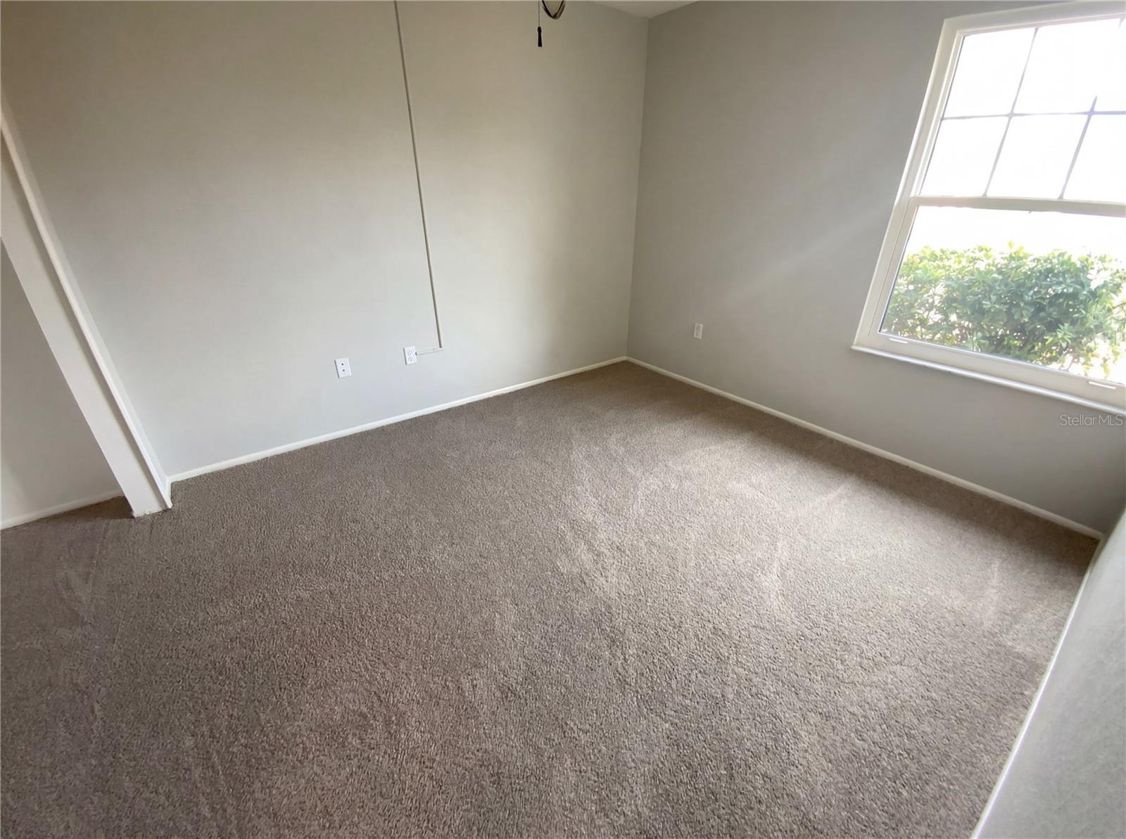 Image 22 of 30 For 13002 Titleist Drive