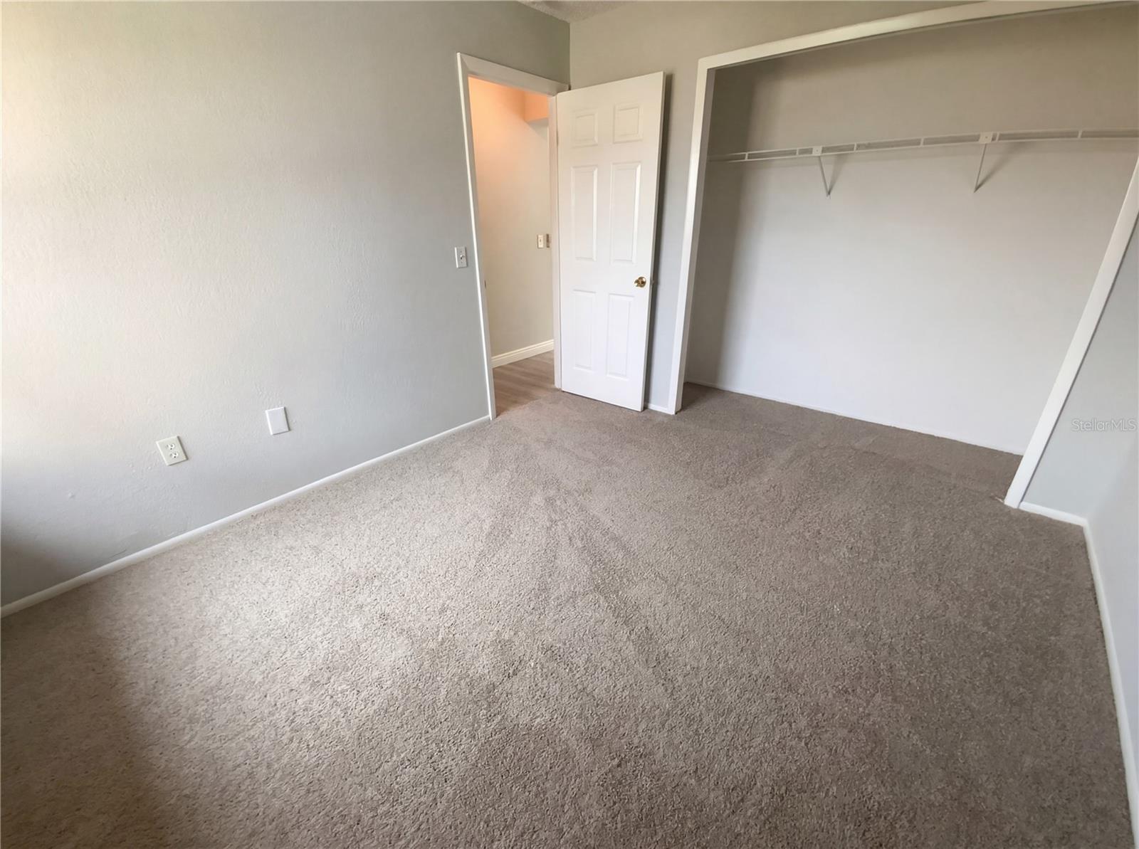 Image 23 of 30 For 13002 Titleist Drive