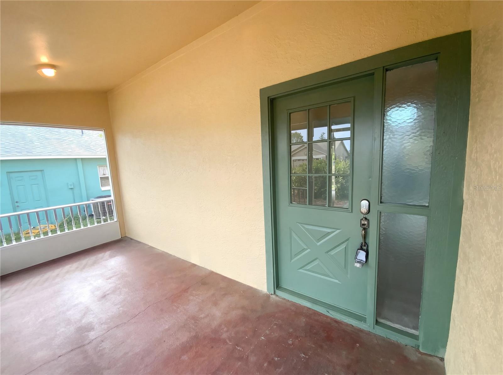 Image 25 of 30 For 13002 Titleist Drive