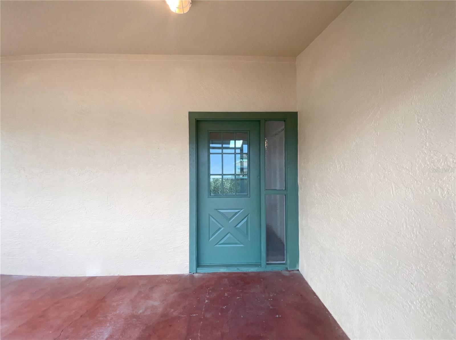 Image 27 of 30 For 13002 Titleist Drive